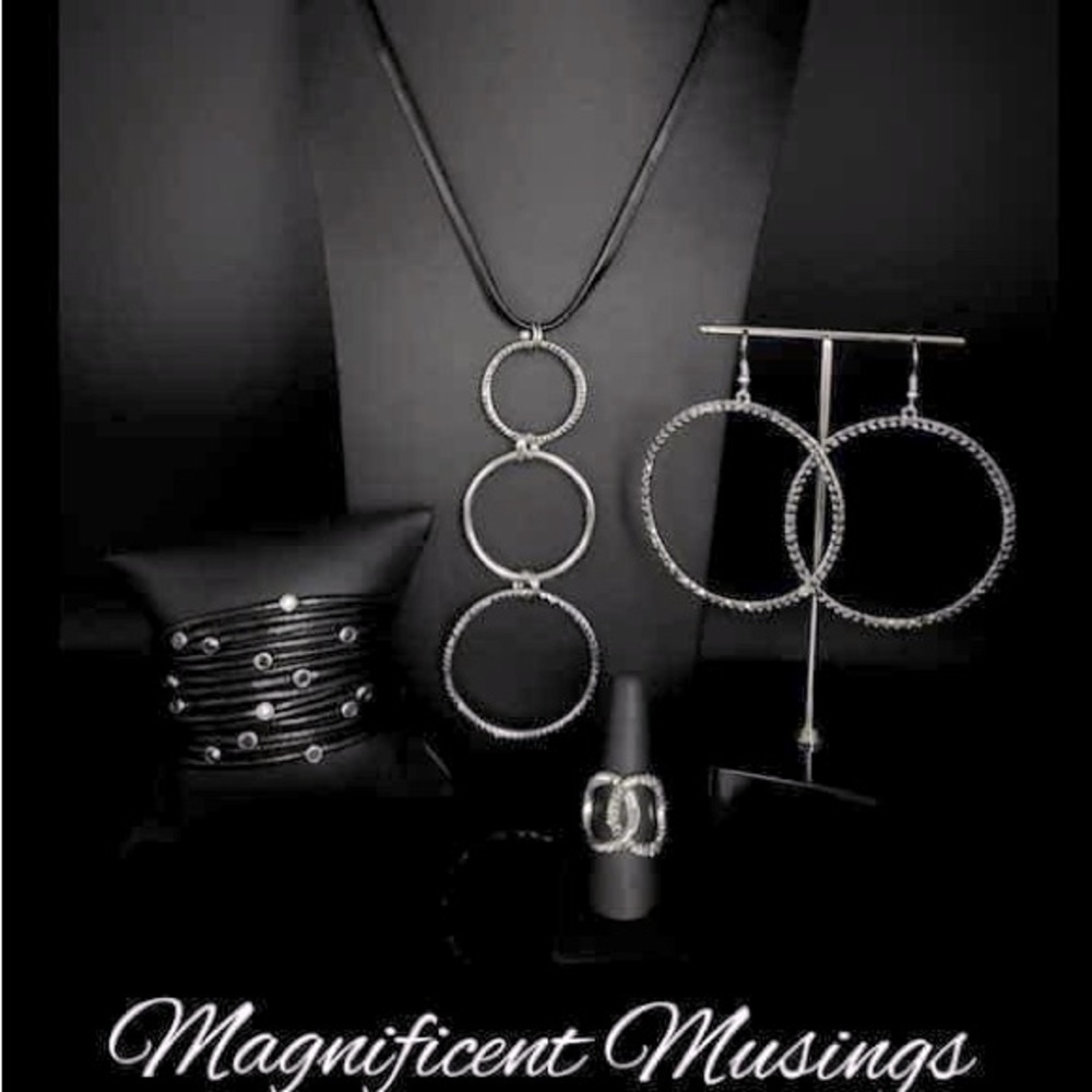 Paparazzi Fashion Fix Silver Set